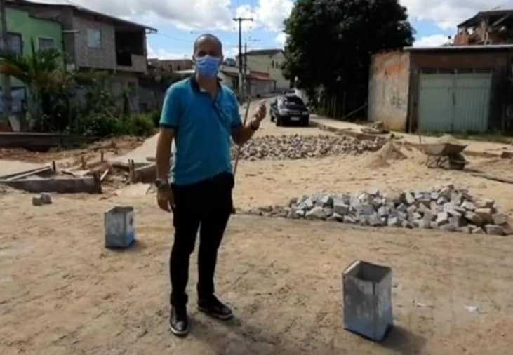 Camacã: Calçamento da Travessa Antônio Pereira dos Santos em fase de conclusão